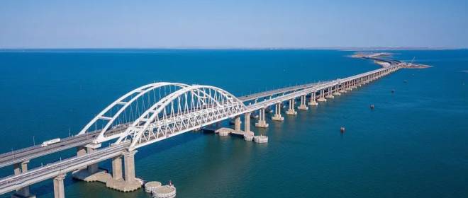 В Киеве детально изложили, как ВСУ планируют разобраться с Крымским мостом