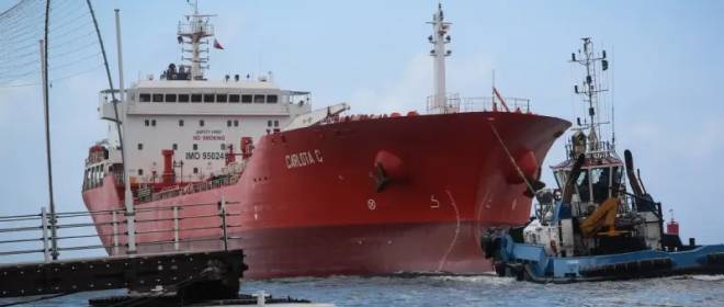 Суда-призраки швартуются в портах Венесуэлы, бросая вызов Трампу