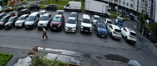 Опубликовано видео удара зенитной ракеты ВСУ по автостоянке под Киевом