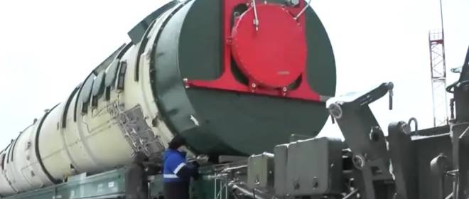 Polirikus: победа на Украине жизненно важна для РФ как для ядерной сверхдержавы