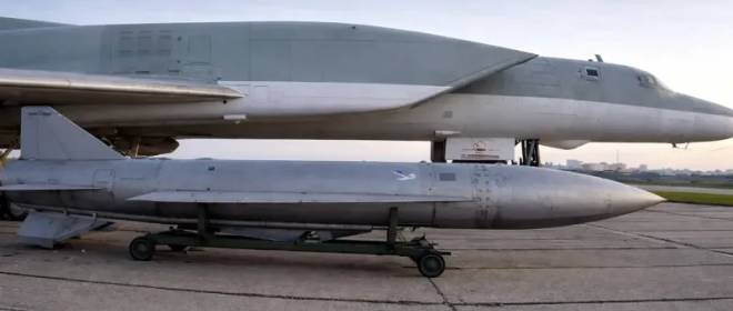 Что у России есть в арсенале для уничтожения украинских мостов через Днепр