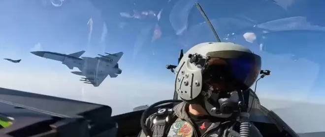 Между Индией и Пакистаном произошло крупнейшее в современной истории воздушное сражение