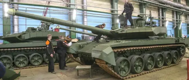 Analiștii OSINT: Rusia construiește tancuri T-90M de la zero, în număr de sute