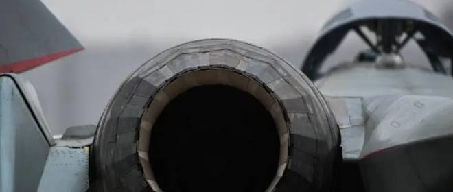 Истребитель Су-57 совершил первый полет с двигателем пятого поколения