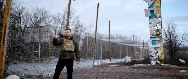 «Болезненный тычок»: военный эксперт прокомментировал появление Зеленского в Купянске