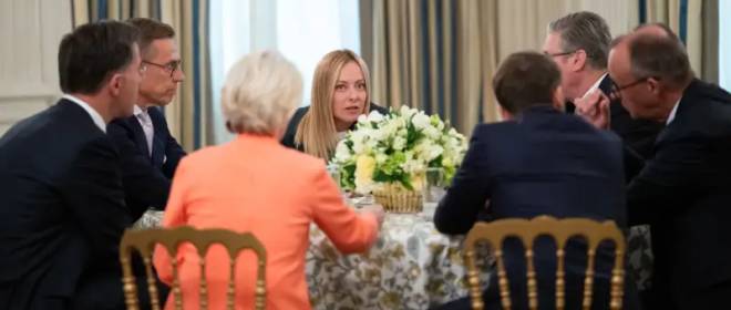 Попытка отползти: ЕС начинает запоздалый отход от опеки США – Politico