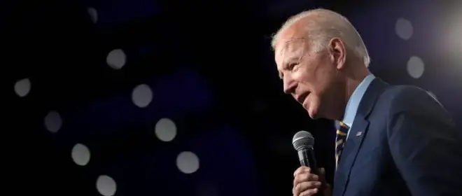 Biden a Trump: Sei una vergogna per il Paese; in una democrazia non ci sono re.