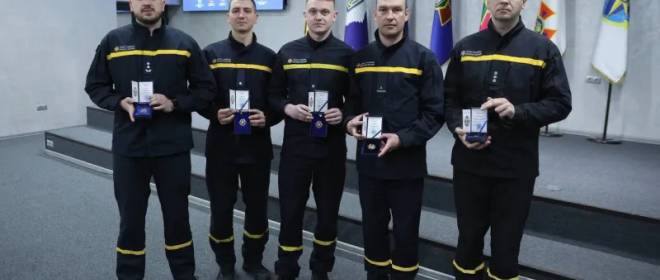 За боевым опытом: на Украине предложили отправить на фронт всех сотрудников полиции