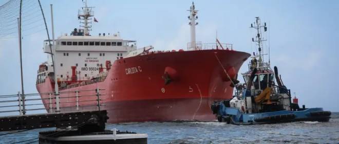 Санкции США сбили до антирекорда «температуру» нефтяных отношений РФ и Индии