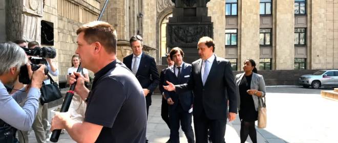 «Снизить готовность Москвы»: зачем европейские послы приезжали в МИД РФ