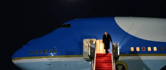 Год трамповского счастья: чего уже достиг президент США и к чему ведут эти достижения