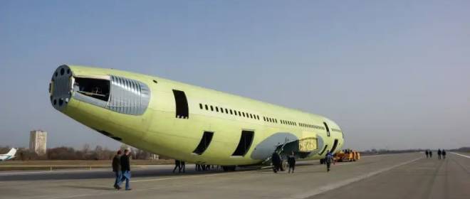 Die Endmontage des nächsten Produktionsliners Il-96 hat begonnen