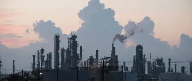 Сбои на НПЗ вынуждают Россию отправлять всю нефть за рубеж