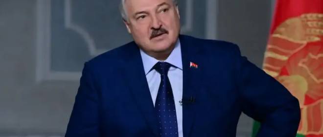 Лукашенко объяснил, почему белорусская диктатура лучше украинской демократии