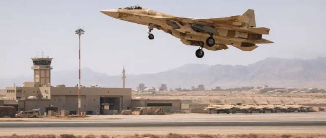 Истребитель Су-57Э замечен в небе Алжира