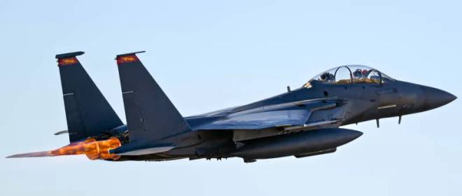 Пилот ВВС США рассказал, как его F-15 атаковал рой иранских дронов