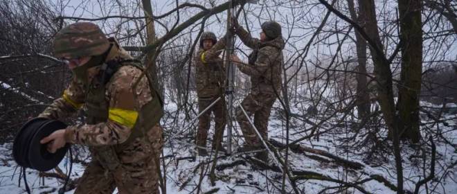 ВСУ пытаются удержать российскую армию на новых рубежах за Покровском