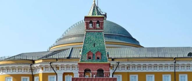 «Система все хуже справляется с собственной тяжестью» – аналитик о власти в РФ