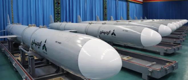 Американский авианосец подошёл к Ирану на расстояние удара КСИР