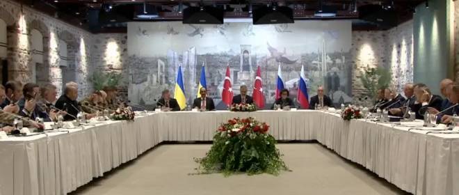 Who has benefited the most from the return to the Istanbul negotiating format?