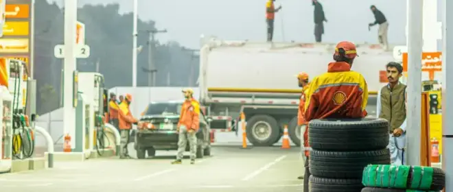 Иранские рабочие, а не американские солдаты управляют мировым рынком нефти – эксперт