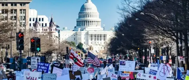 La fine del globalismo: che fine ha fatto il "diritto sacro" della proprietà privata