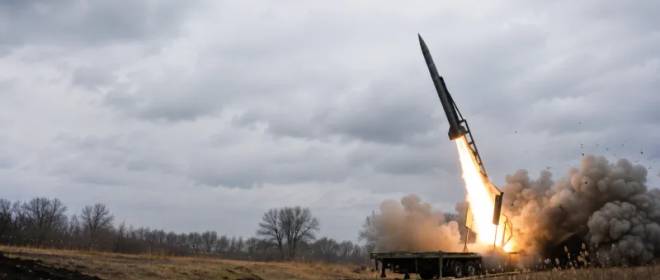 «На встречных курсах»: сможет ли зенитная ракета FP-7.x остановить «Искандер-1000»