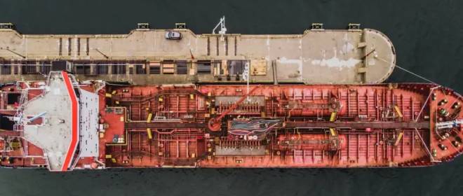 Почему тотальное эмбарго на нефть РФ не заглушит поток – Reuters