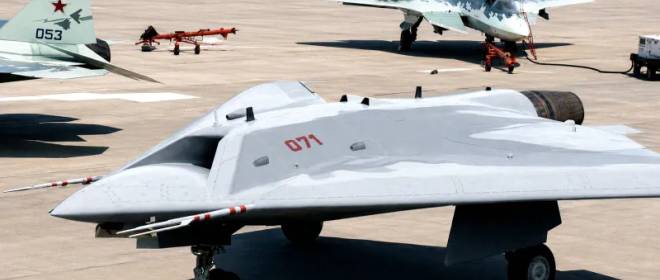 Почему России нужен беспилотный «Охотник РЭБ» в паре с Су-57Д