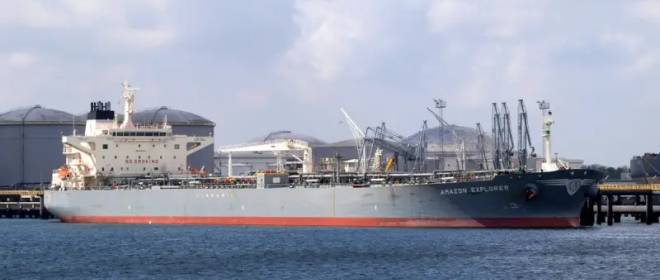 Администрация Суэцкого канала отвергла обвинения в задержании российского танкера