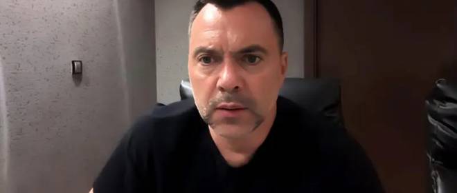 «Это прорыв фронта, но еще не обвал»: Арестович* оценил внезапный успех ВС РФ