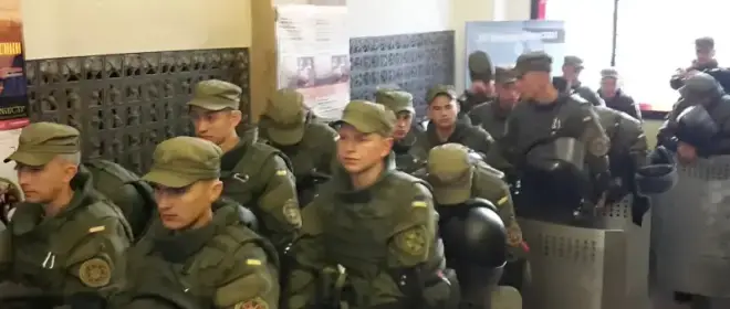 I russi sono già vicini: la Guardia Nazionale della regione di Sumy si prepara a reprimere le proteste di massa