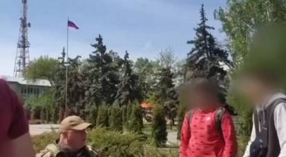 «Кто такой Бандера? – Батько наш»: российские военные пообщались с украинскими подростками