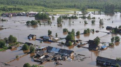 Inundações na região de Irkutsk: centenas de casas inundadas, evacuação em andamento