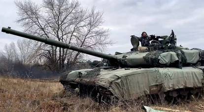 “十五厘米”：俄军在乌克兰测试什么样的坦克配152毫米炮