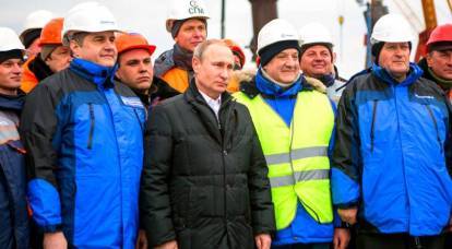 Putin sta preparando una grandiosa costruzione