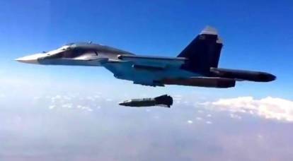 Боевики сняли точный удар Су-34 по своей автобазе в Сирии