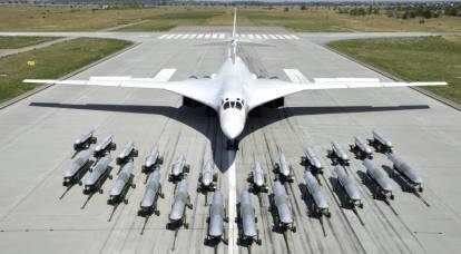 Der russische militärisch-industrielle Komplex hilft den russischen Luft- und Raumfahrtstreitkräften, die Flotte der „Strategen“ Tu-160M ​​zu vergrößern