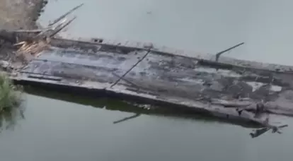 Angkatan Bersenjata Ukraina membangun ponton yang melintasi Sungai Ingulets di wilayah Kherson