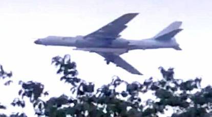En China, un bombardero con un gran análogo de la "Daga" rusa se volvió a encender.