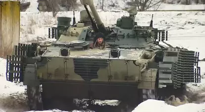 BMP-3 met een fabrieksset extra bescherming gespot in de NVO-zone