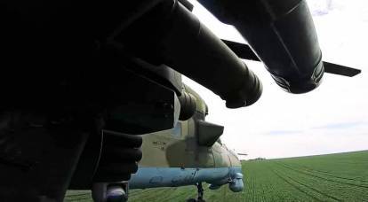 Se muestra el trabajo del helicóptero de las Fuerzas Armadas de la Federación Rusa en los vehículos blindados de las Fuerzas Armadas de Ucrania con misiles guiados y NAR.