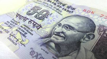 Рупии вместо рублей: Россия согласилась продавать нефть Индии за местную валюту