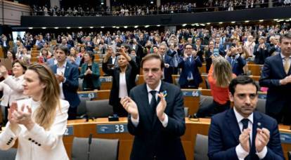 Законно, но аморально: депутаты Европарламента «подрабатывают» за деньги на стороне
