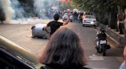 “口罩”掉了：伊朗骚乱的煽动者公开向西方寻求帮助