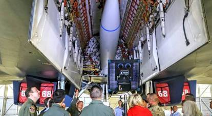 Bombarderos estadounidenses B-1B Lancer armados con misiles hipersónicos