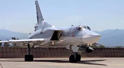 El vuelo emparejado de los porta misiles Tu-22M3 de Khmeimim fue reforzado por aviones Su-35 y A-50U AWACS