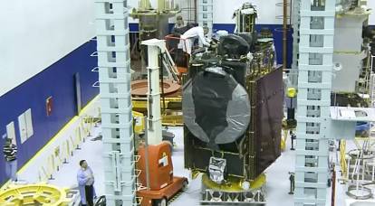 Satelit Rusia "Skif-D" nggawe dhasar kanggo pambentukan ruang "Sphere"