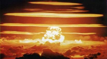 Amerika Birleşik Devletleri'nde nükleer silah testlerinin yeniden başlaması sorunu tartışılıyor