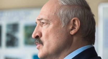 Lukashenko despidió al gobernador por "Auschwitz" en el establo